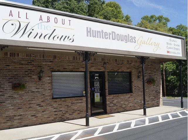 Hunter Douglas Dealer Image